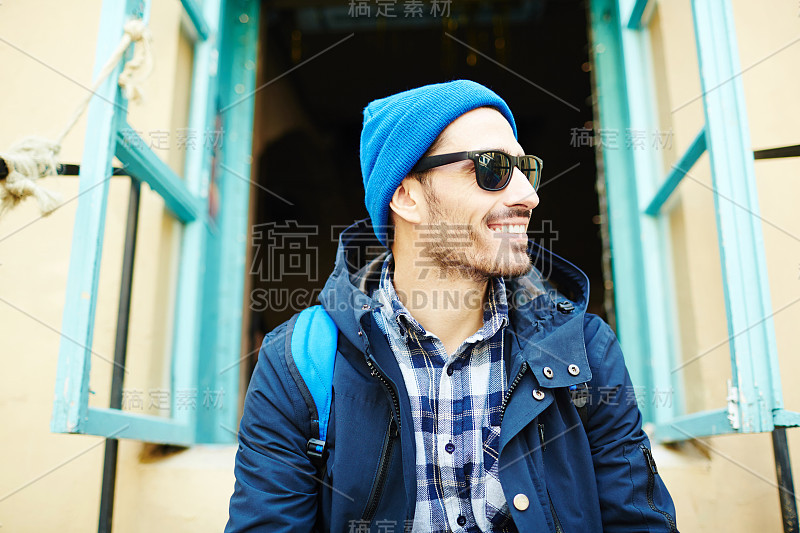 现代的徒步旅行者