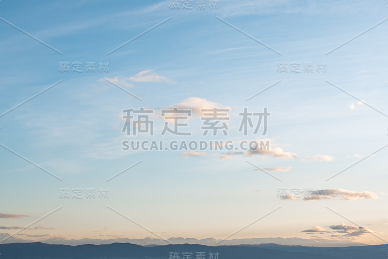 世界环境日概念山天空天云复制空间