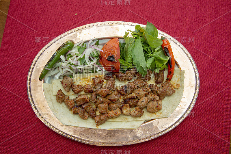 警察姐姐烤肉串