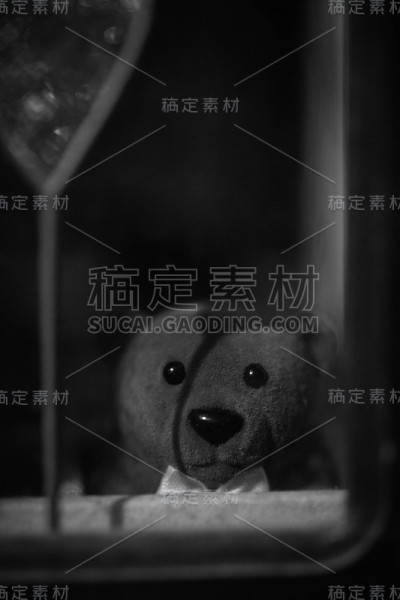 向外看