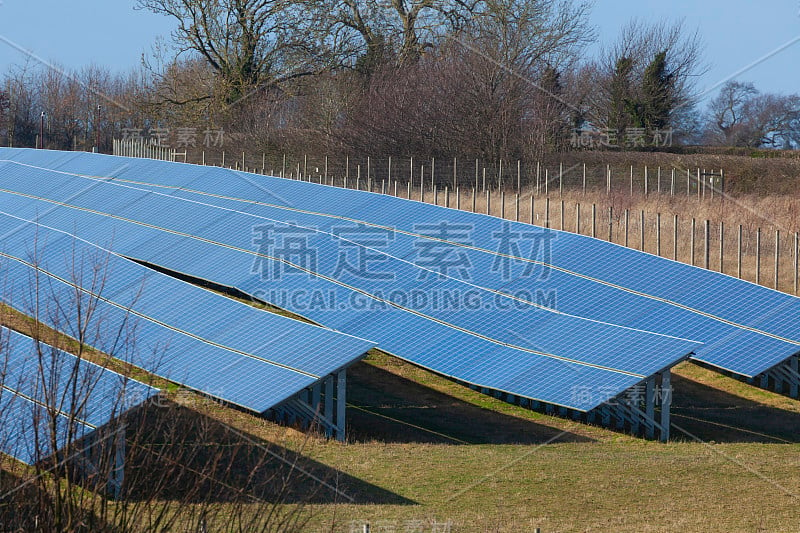 太阳能电池板带动光伏组件