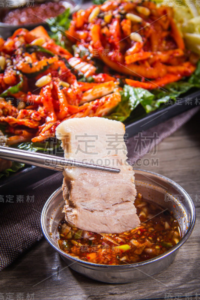 生猪肉或火腿