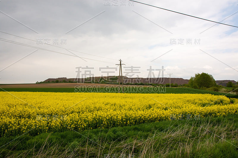 黄田蓝天玄武岩采石场景观