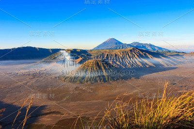 印度尼西亚的Bromo火山地标自然旅游胜地