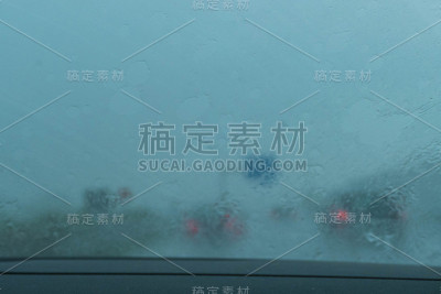 德国高速公路上的恶劣天气
