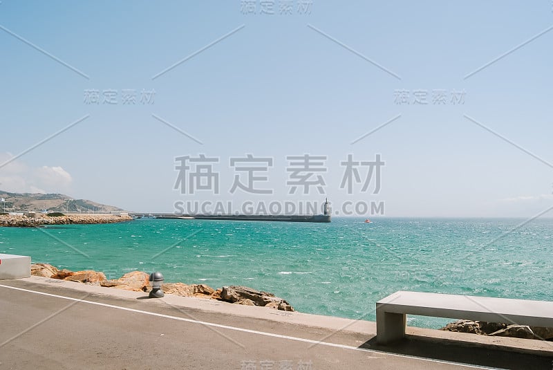 海滩上的沙丘