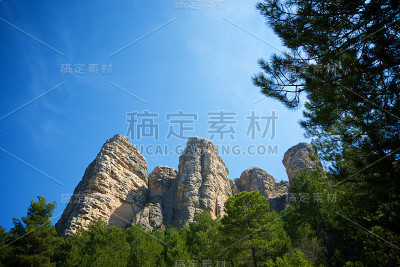 岩石峰在特鲁埃尔