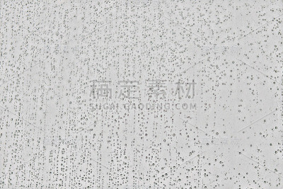 水滴在玻璃上，窗户的背景