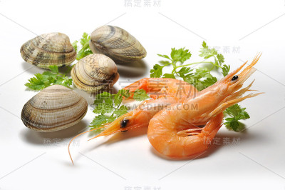 虾仁、蛤蜊和欧芹