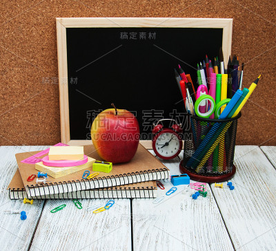 学校办公用品
