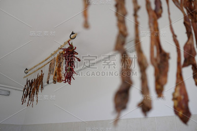 干猪肉的肠衣，典型的用糖浆