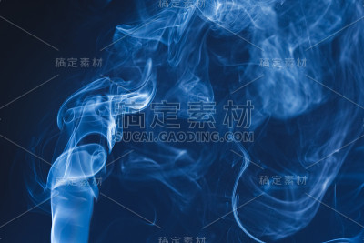 烟在黑色