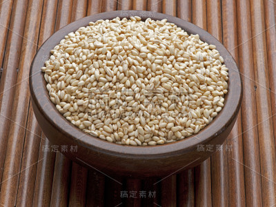 一碗全麦小麦