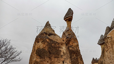帕萨巴格的精灵烟囱，卡帕多西亚戈雷米的僧侣山谷
