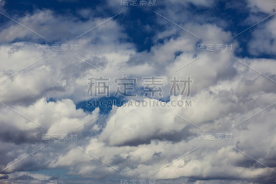 蓝天白云