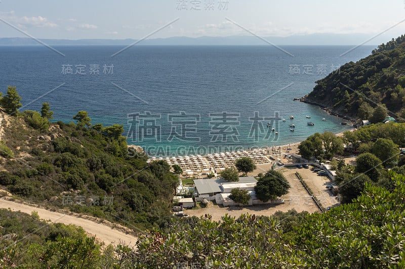 希腊查尔基迪基锡托尼亚半岛的马纳苏奥内鲁海滩海景