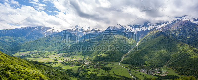 美丽的斯瓦内提山脉，格鲁吉亚山区