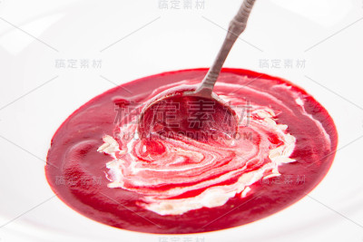 甜菜根奶油汤
