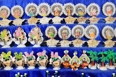 色彩鲜艳的手工。室内装饰展示品。