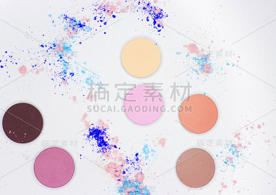 彩色阴影专业化妆在白色