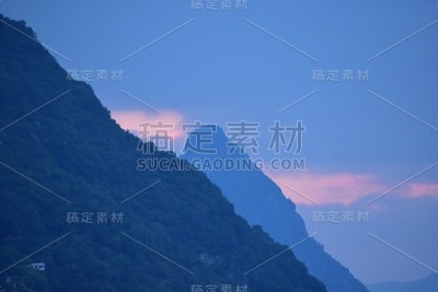 日出卢加诺