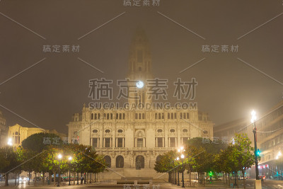 葡萄牙，雾蒙蒙的波尔图市政厅