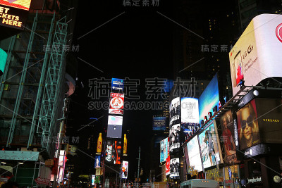 纽约时代广场的夜晚。美国。