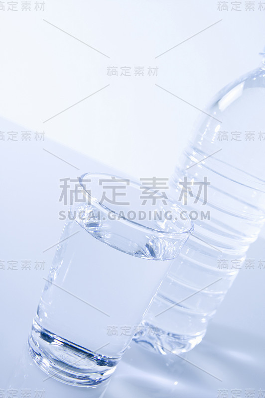 水