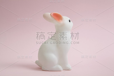 粉红色的兔子