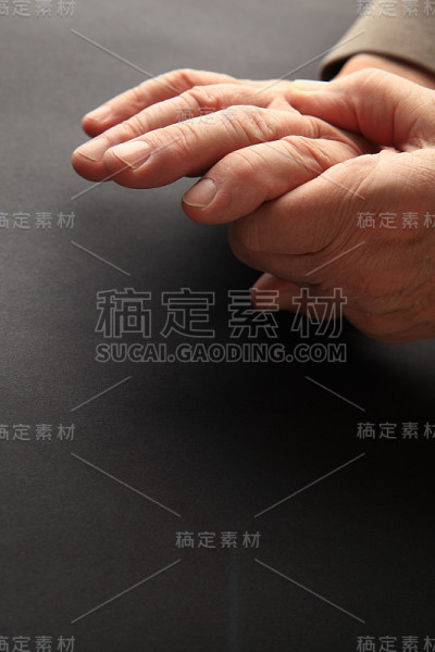 手痛与文字空间