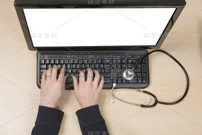 医生在PC上输入的不是