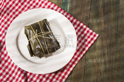 哥伦比亚传统食物玉米粉蒸肉-文本空间