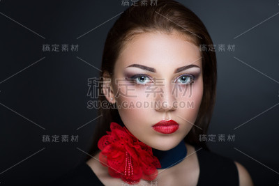 美丽的女人的脸