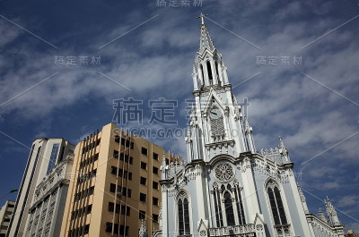 埃尔米塔教堂， 卡利