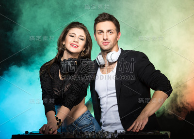 DJ