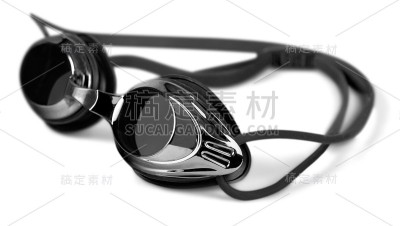 游泳眼镜。