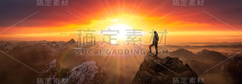 魔幻奇幻冒险合成人徒步山顶的岩石