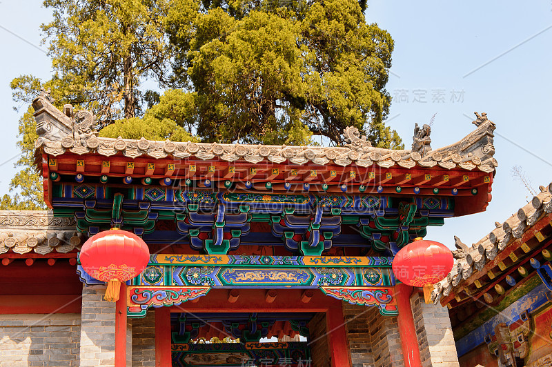 在正宗少林寺(少林寺)的宝塔，一个禅宗佛教寺庙。联合国教科文组织世界遗产