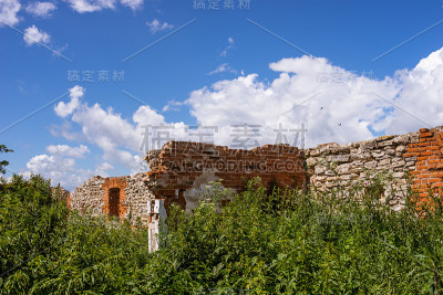废墟。