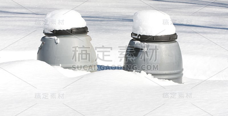 雪中的堆肥者