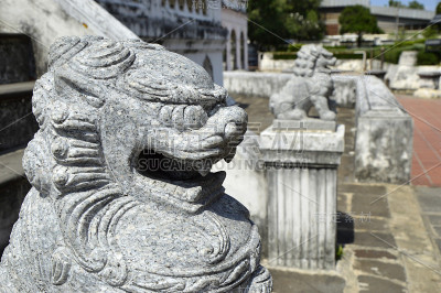 雕刻石狮，中国风格