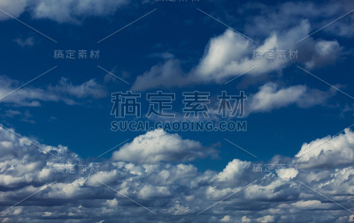 蓝天白云
