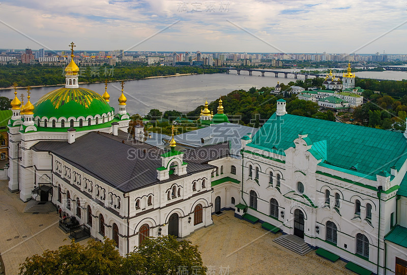 餐厅教堂，建筑综合体在基辅遥远的洞穴Pechersk Lavra修道院，基辅，乌克兰