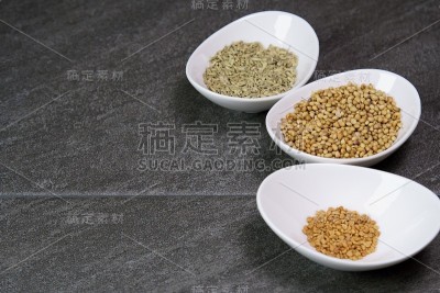 Bharwa Masala或用于蔬菜馅的香料。