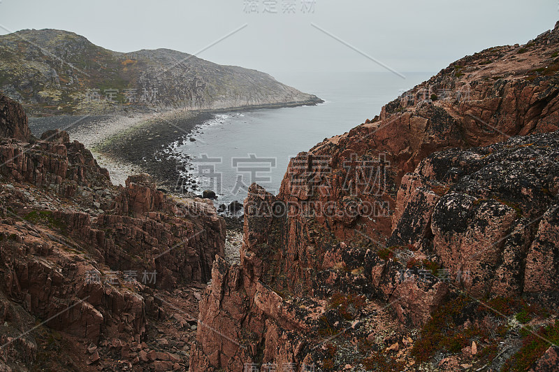 美丽的夏日景观抛弃艺术自然海防北捷里别尔卡，巴伦支海景。