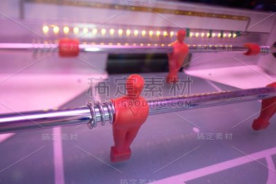 桌上足球。足球运动员参加运动队