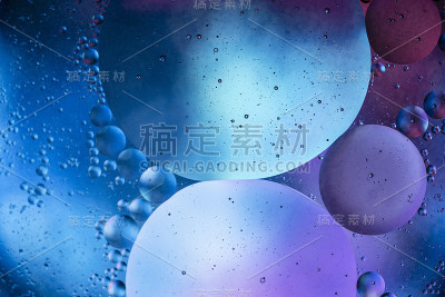 石油泡沫的颜色