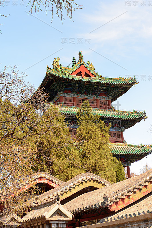 在正宗少林寺(少林寺)的宝塔，一个禅宗佛教寺庙。联合国教科文组织世界遗产