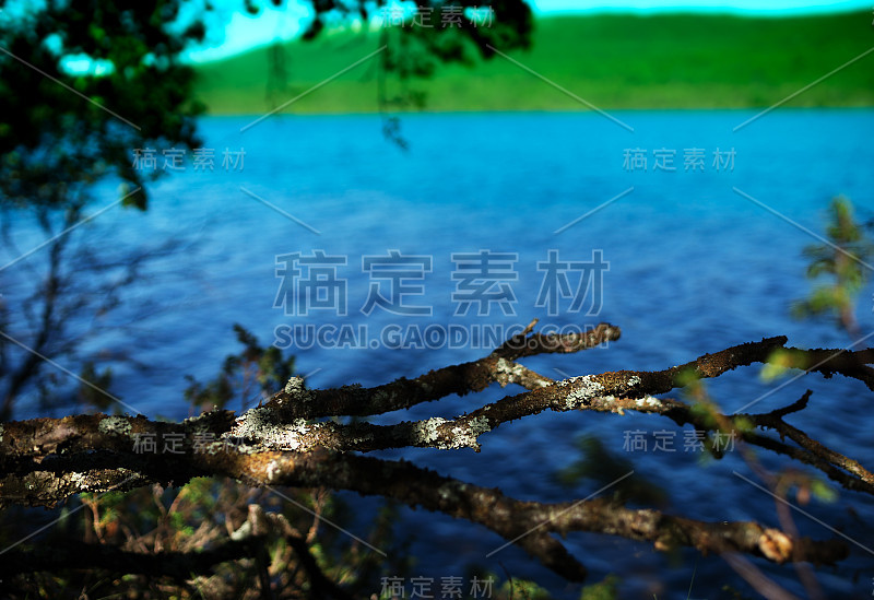 挪威湖框架背景