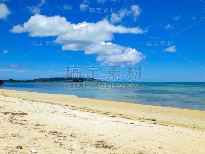 清澈透明的海水